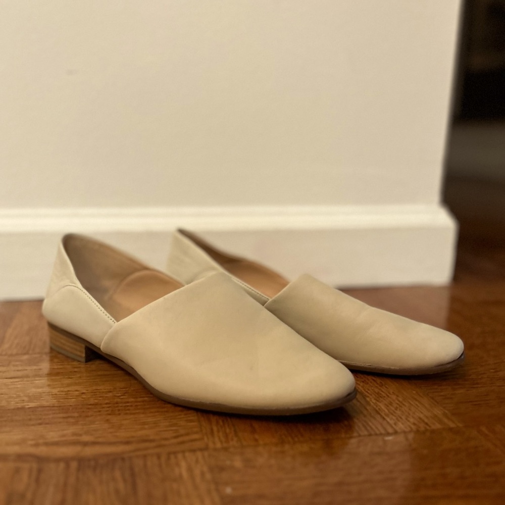 Clarks loafers, size 7 off white
